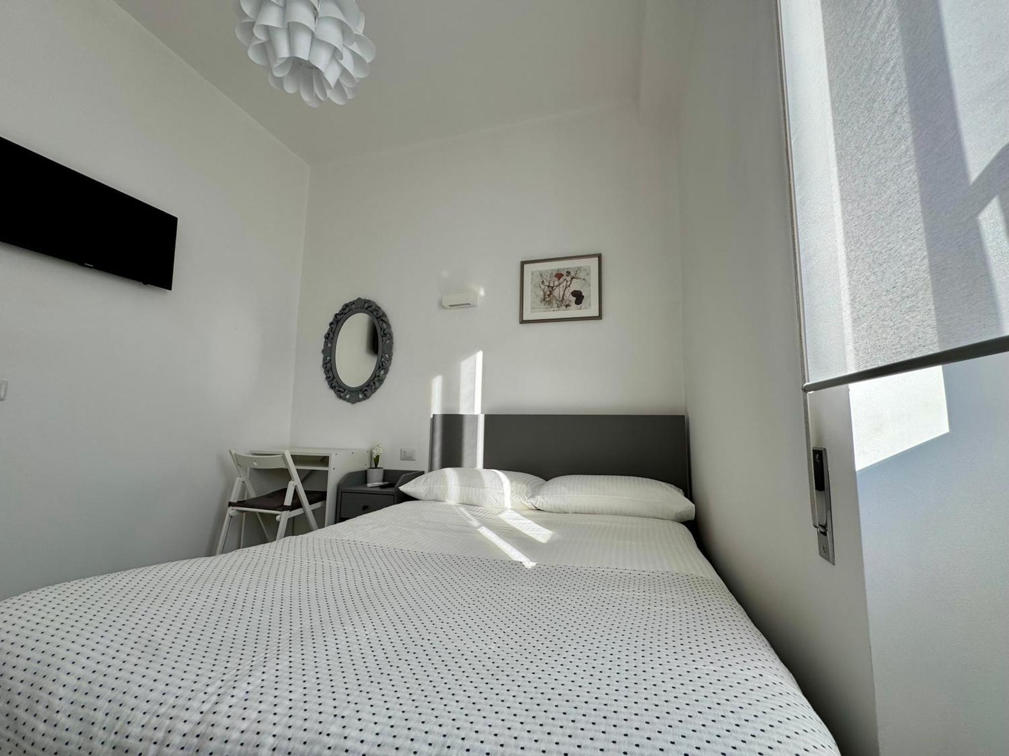 Hotel Fil Rouge à Ciampino Extérieur photo